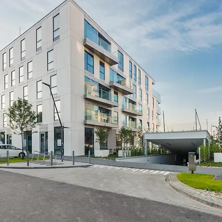 Nabrzeze Yacht Park, Sun & Snow Гдыня