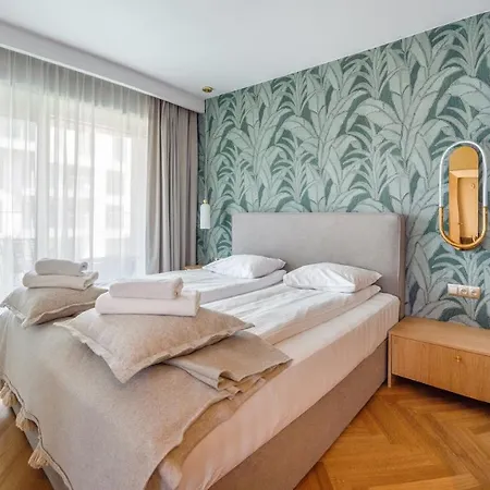 Nabrzeze Yacht Park, Sun & Snow Гдыня