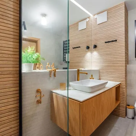 Nabrzeze Yacht Park, Sun & Snow Гдыня