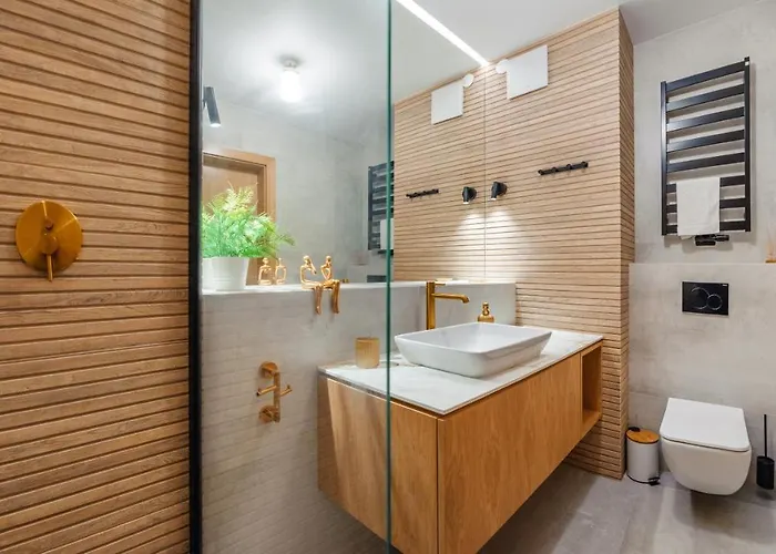 Nabrzeze Yacht Park, Sun & Snow Gdynia